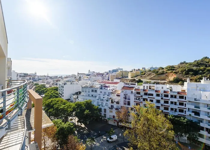 Amazing In Apartment *